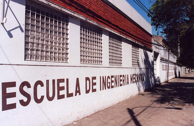 Escuela De Ingeniería Mecánica - FCEIA